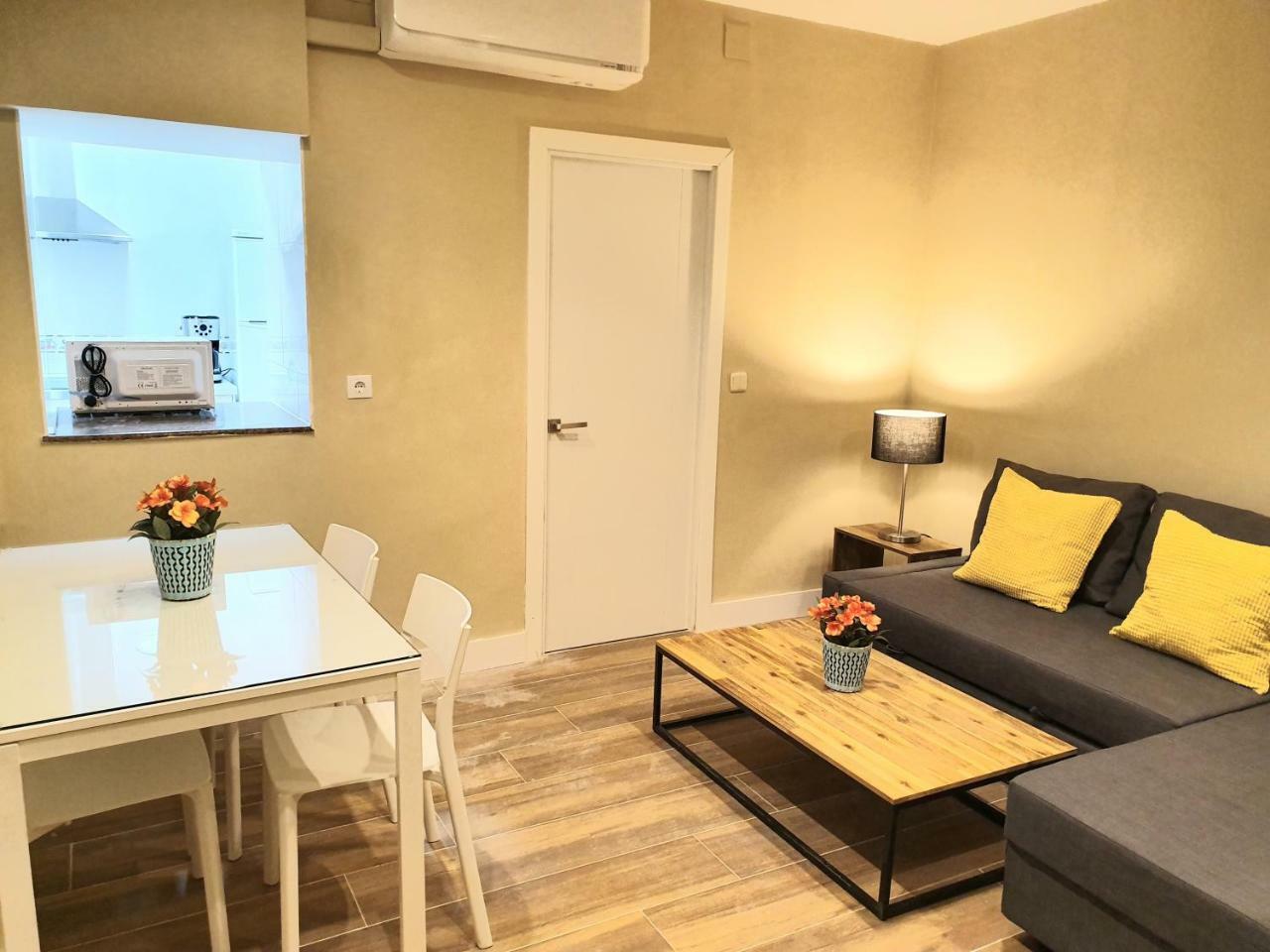 Ch Apartamento Plaza Del Angel - Semisotano Madrid Eksteriør bilde